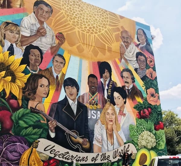 Øst for Cesar Chavez