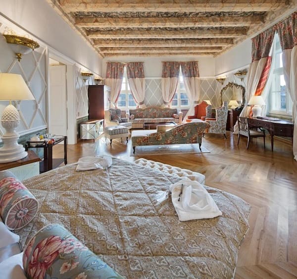 Bonerowski Palace Boutique Hotel