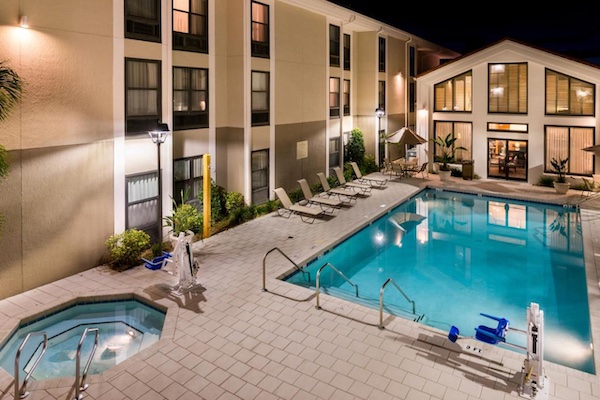 Hampton Inn &amp; Suites Orlando-East UCF