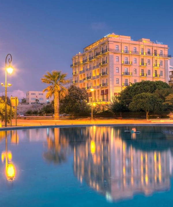 GDM Megaron, Hotel med historisk monument