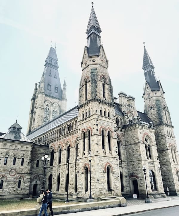 Parlamentshøjen i Ottawa